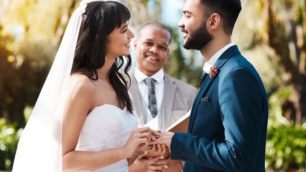 How much does the average wedding cost, according to data?